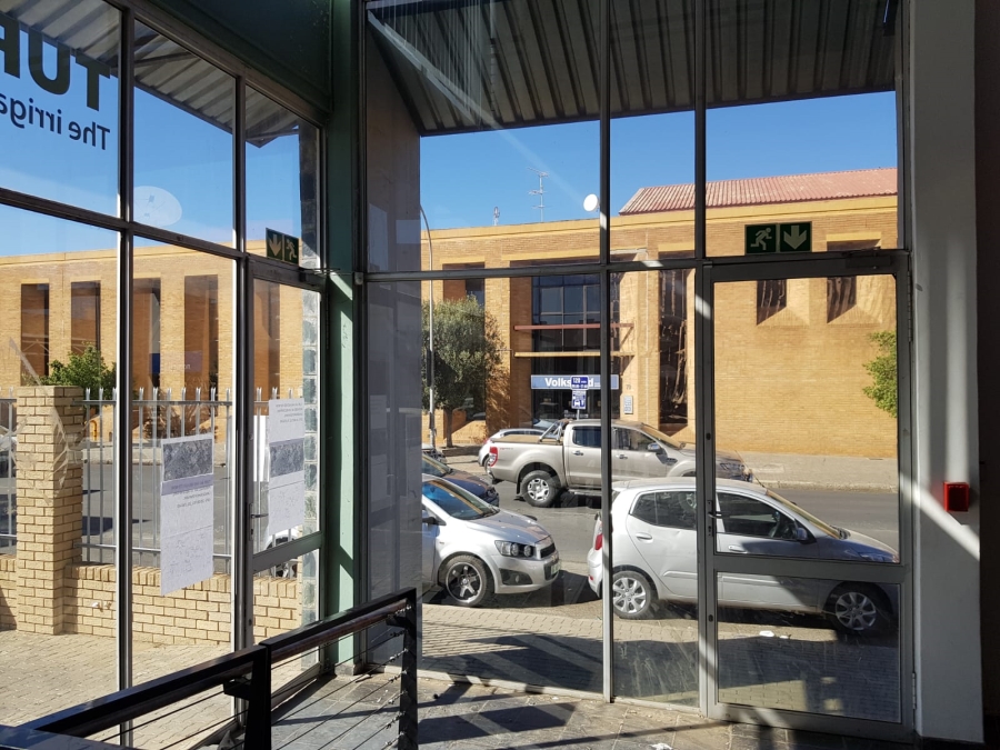 To Let commercial Property for Rent in Bloemfontein Free State